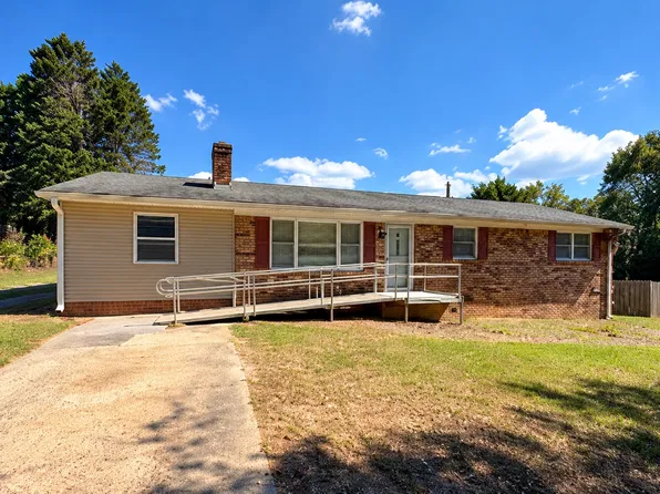 1930 Mountainbrook Dr, Gastonia, NC 28052