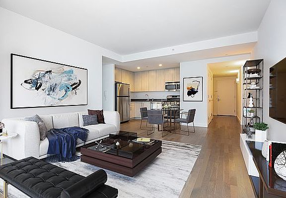 4th image of 388 Bridge St APT 26K