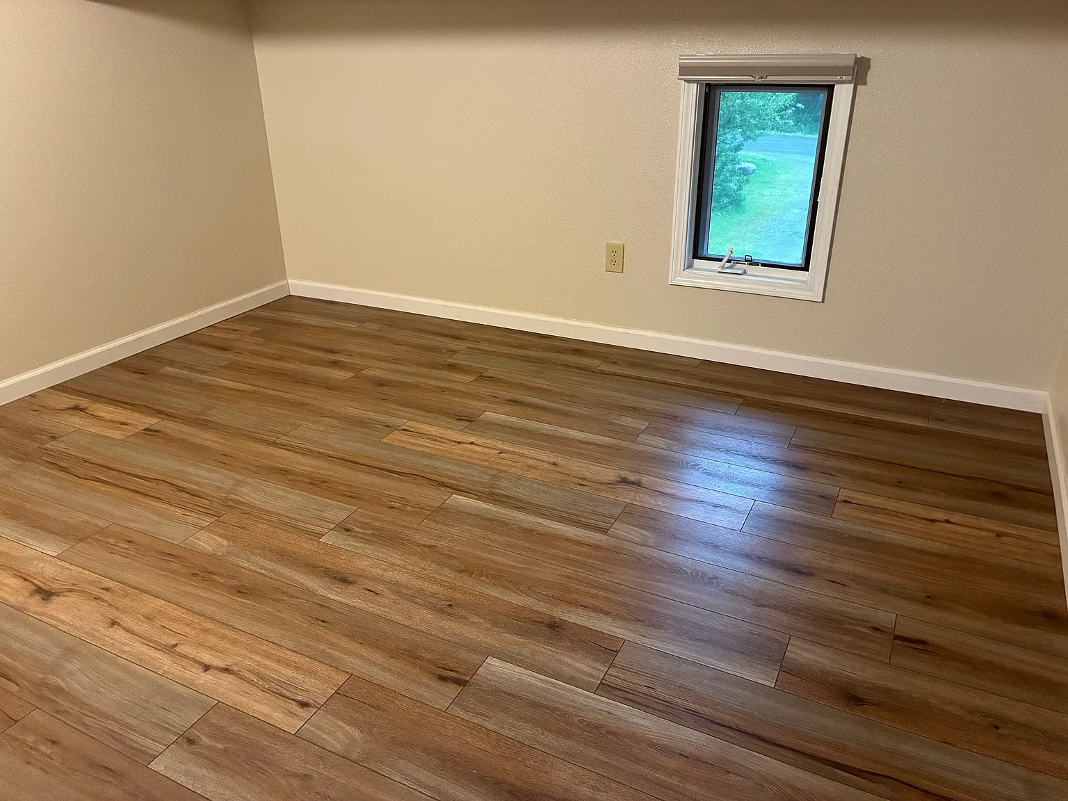 1 bed, 760 sqft, $1,900 — Photo 3