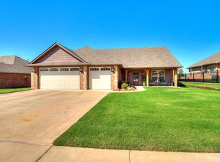 327 Bailey St, Blanchard, OK 73010