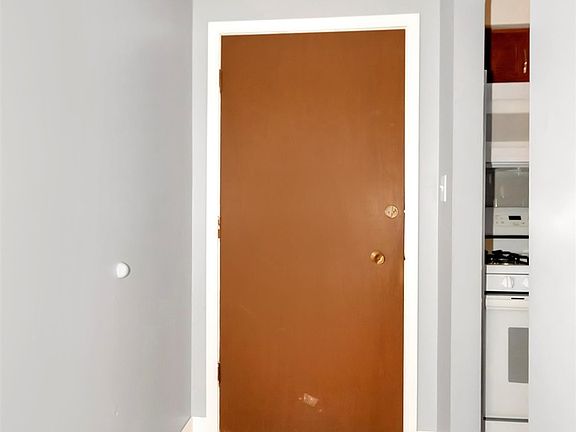 3rd image of 11245 S Harlem Ave APT B2