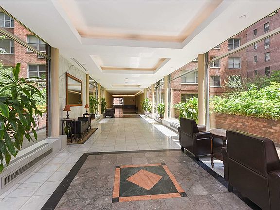 2nd image of 425 E 54th St #6R