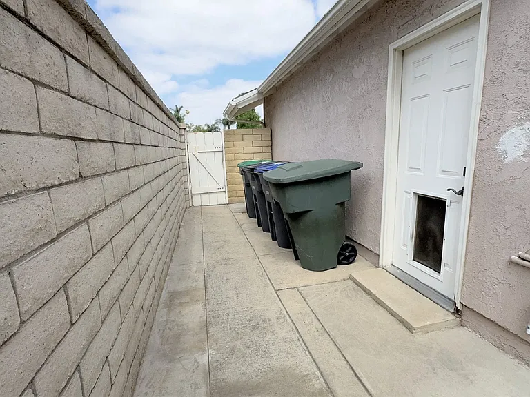 5418 Saratoga St — Photo 47