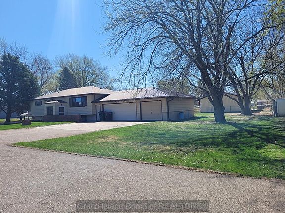 3rd image of 4035 Edna Dr
