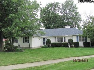 130 Latimer Ct, Sheffield Lake, OH 44054