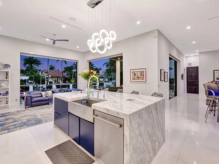 334 Isle Of Capri Dr — Photo 102