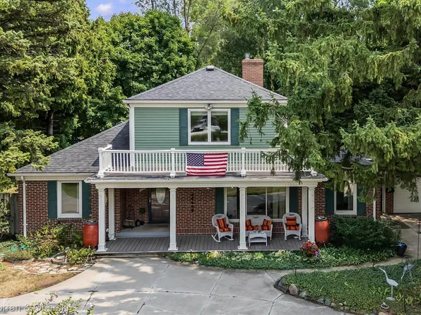 660 N Sheldon Rd, Plymouth, MI 48170