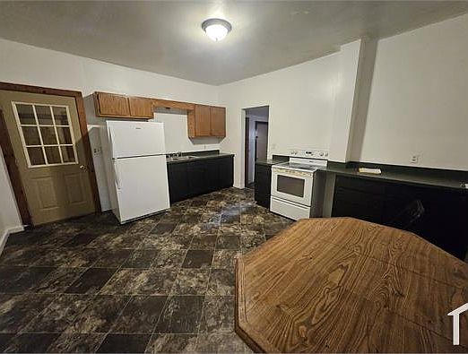1st image of 135 6th St