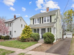 38 Lake St, Hamden, CT 06517