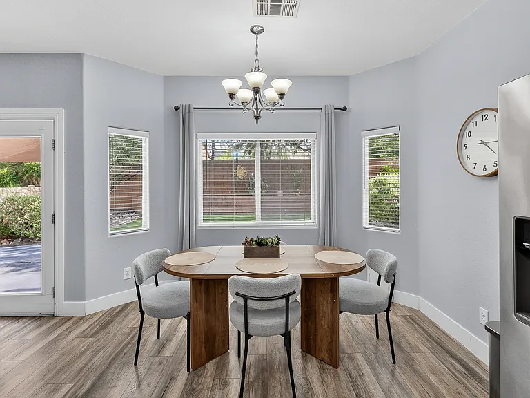 9157 Sunken Meadow Ave — Photo 18