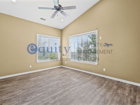 3rd image of 1174 Meadow Fork Rd APT 2