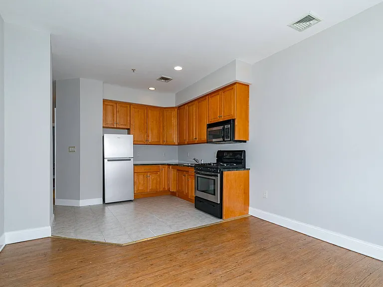 Garden Street Apartments — Photo 9