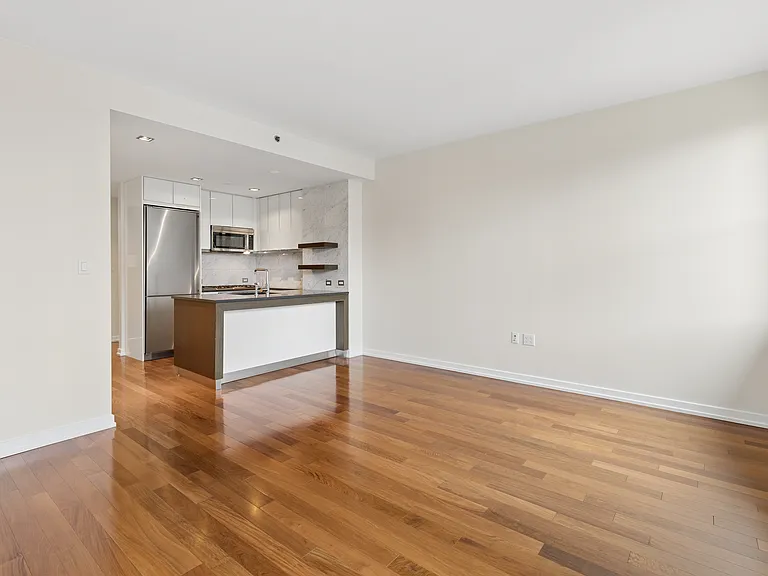 58 Metropolitan Ave #4J — Photo 3