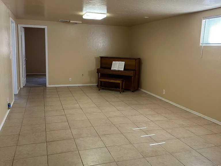 4314 N Miner Rd — Photo 29