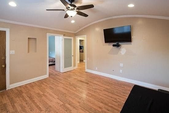 1st image of 2733 Denby Ave