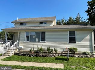 12 W Lake Ave, Blackwood, NJ 08012