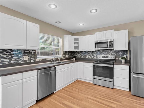 5th image of 14006 Cascade Ln