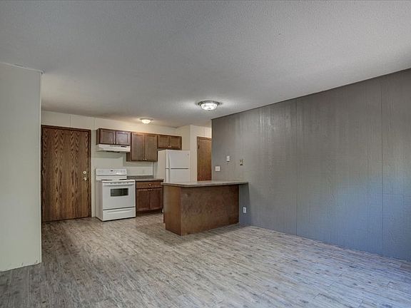 3rd image of 1721 S Broadway St #208