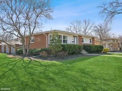 719 N Prospect Manor Ave, Mount Prospect, IL, 60056