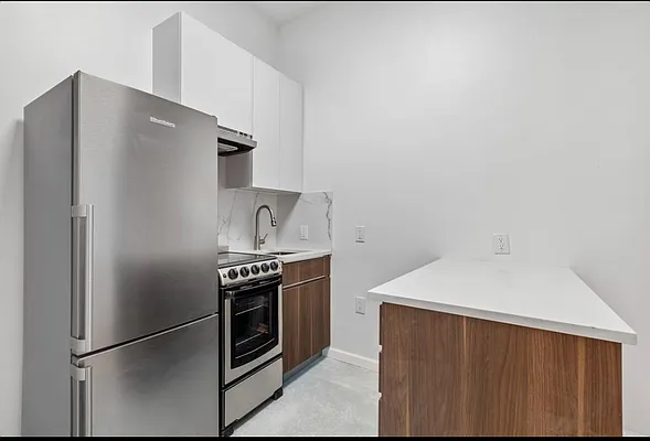 Rented by 18 REALTY | media 54