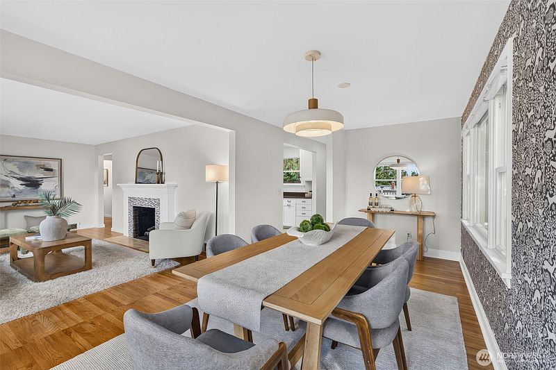 4th image of 7726 30th Avenue NE
