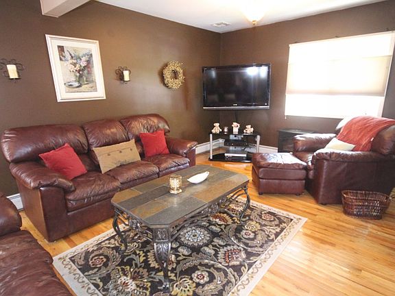 2nd image of 309 Lyndale Ave