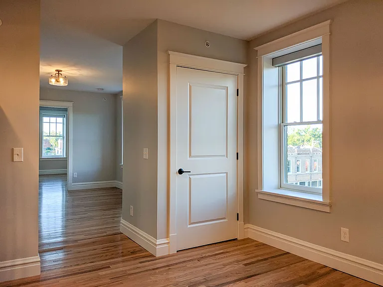 3756 California Ave #3W — Photo 9