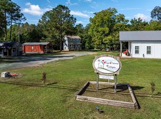 243 Perry House Rd, Fitzgerald, GA 31750