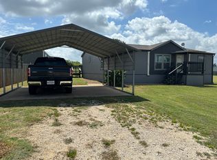 921 Taylor Dr, Joshua, TX 76058