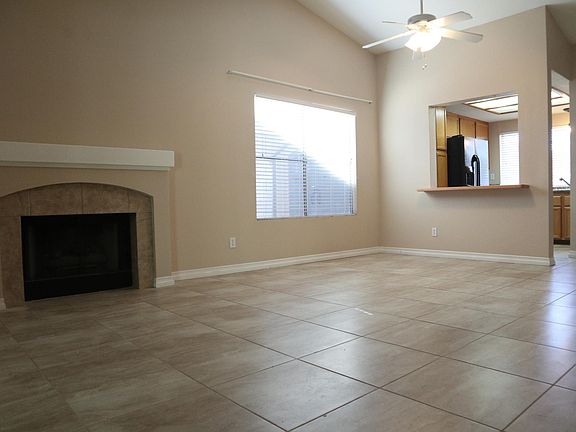 5th image of 1327 Black Hills Way