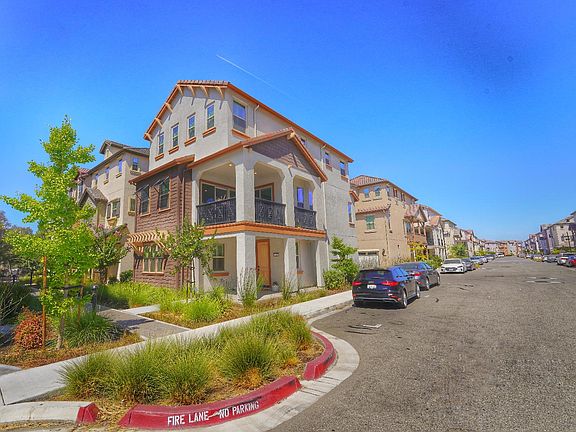 2nd image of 1513 Hidden Creek Ln