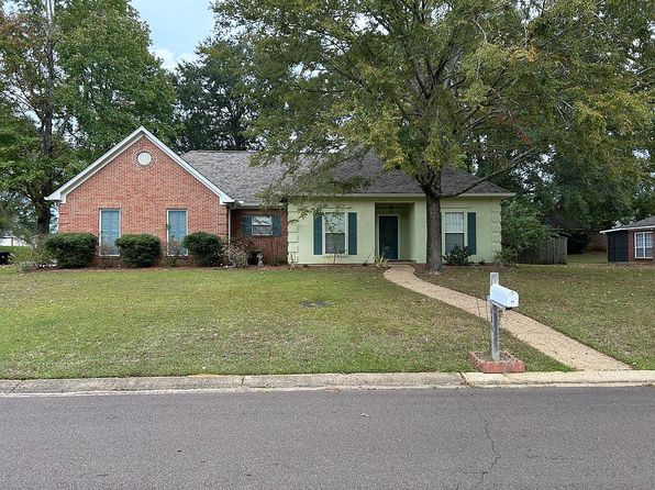 618 Southern Oaks Dr