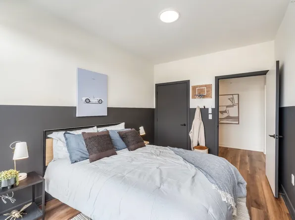 857 Communipaw Avenue image 18 of 25