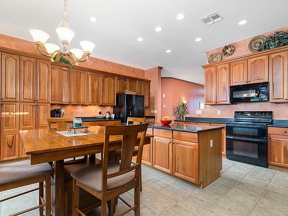 4th image of 10204 E Circlestone Ct