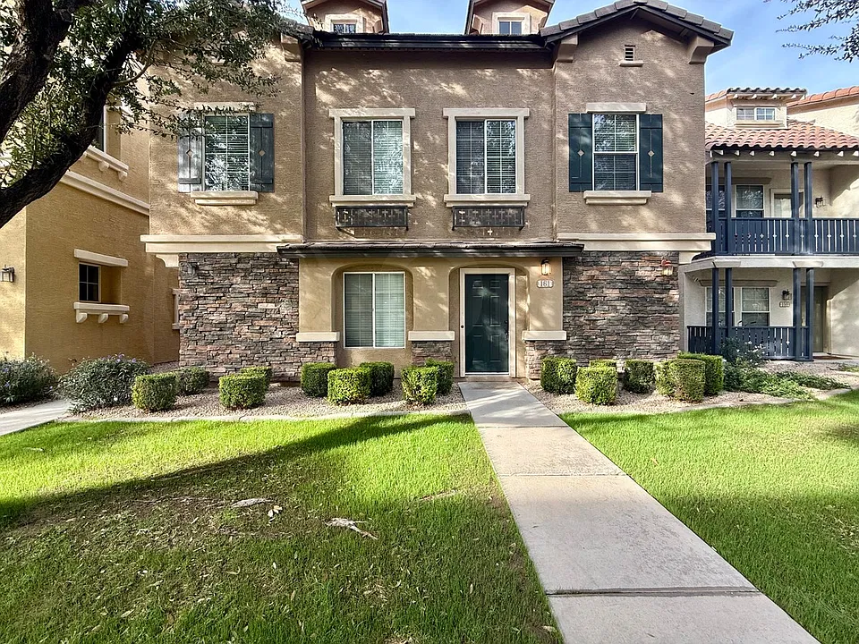 161 W Tremaine Ct