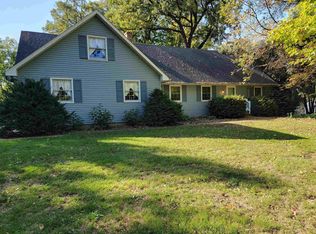 1009 7th Ave E, Cresco, IA 52136