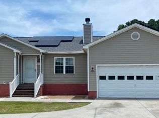 737 Queens Creek Rd, Hubert, NC 28539