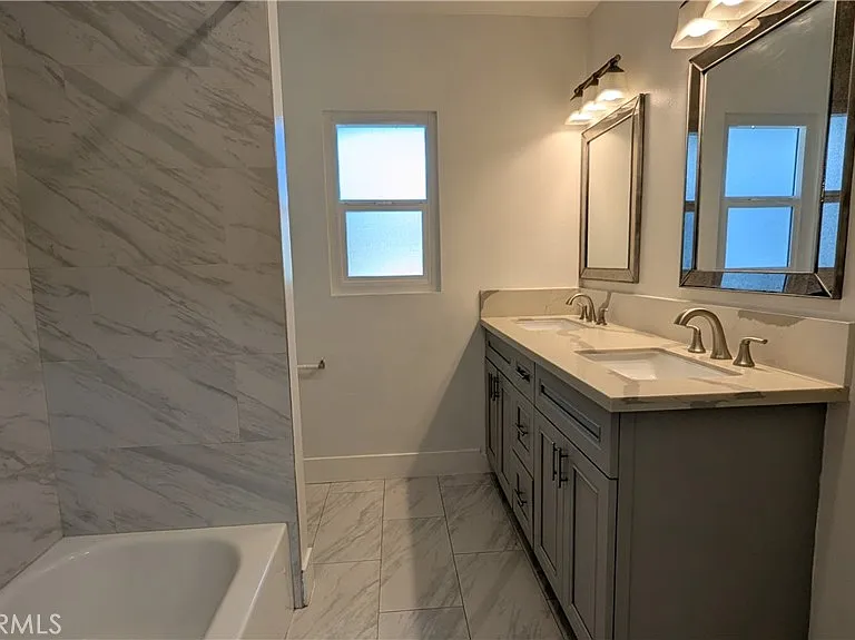 401 N La Breda Ave — Photo 8