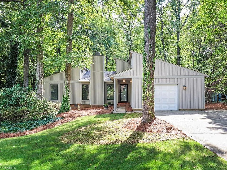1st image of 4406 Pheasant Run Dr
