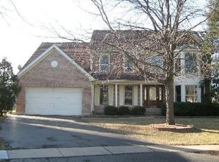 3 Wexford Ct, Cary, IL 60013