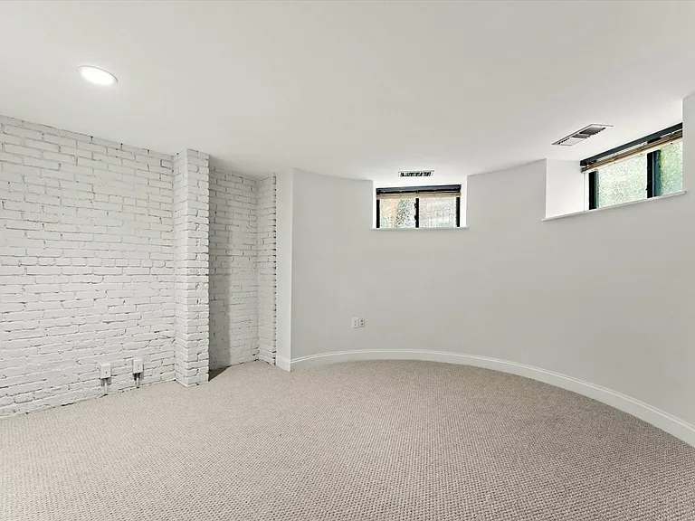 103 Gainsborough St #102 — Photo 29