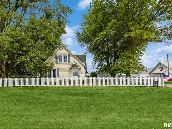 2126 Highway 17, Aledo, IL 61231