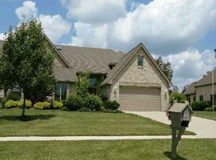 8100 English Garden Ct, Maumee, OH 43537