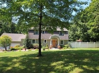 22 Chambers Rd, Danbury, CT 06811
