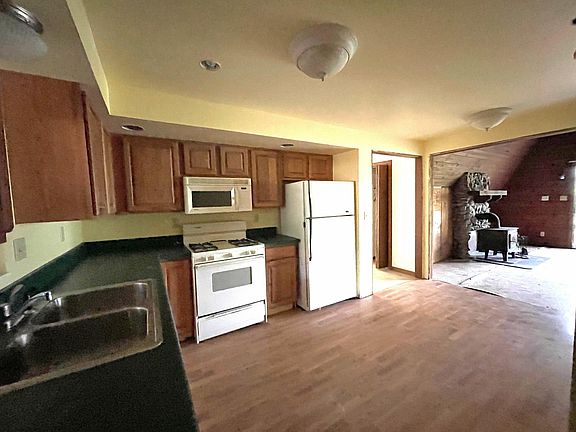 5th image of 5758 Butler Rd