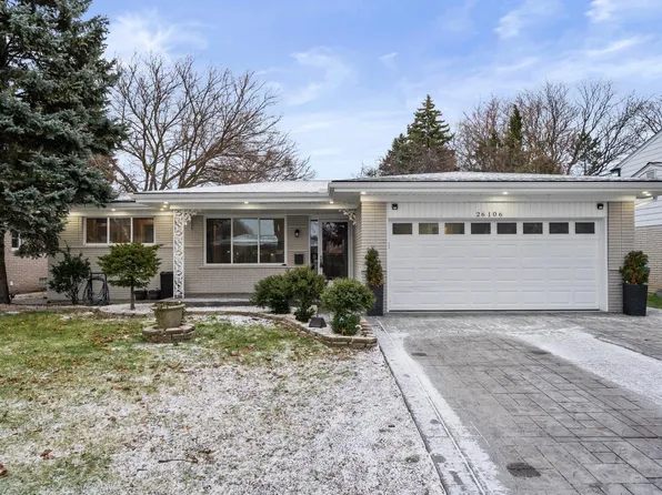 26106 Falmouth Dr, Warren, MI 48089