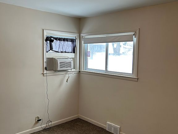 4th image of 57 E Yale Ave