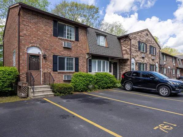 76 Sharon Road APT 1, Waterbury, CT 06705