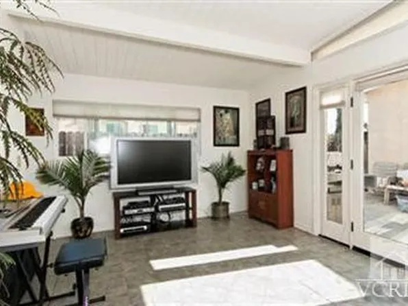 1002 Catamaran St, Oxnard, CA 93035