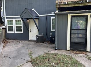 222 SE 101st Rd #4, Warrensburg, MO 64093